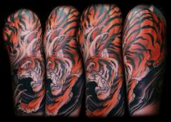 Tiger Half Sleeve